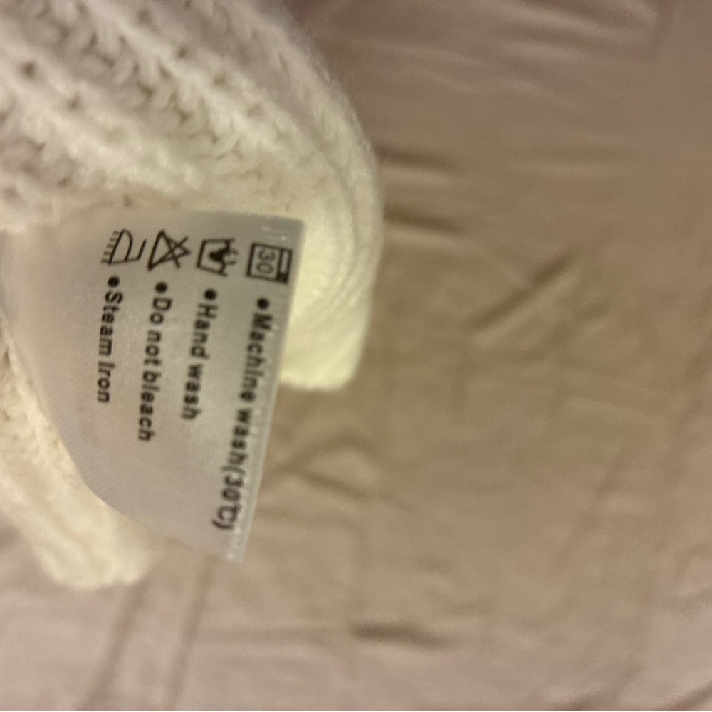 Women’s White Chunky Knit Open Front Cardigan - Picture 6 of 6